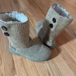 Airwalk faux fur lined Womens stylish boots